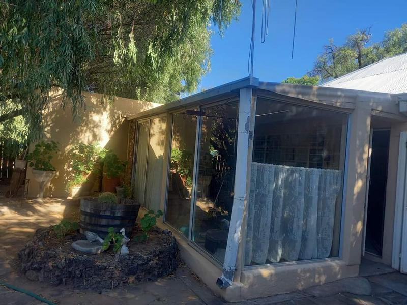 3 Bedroom Property for Sale in Loxton Northern Cape